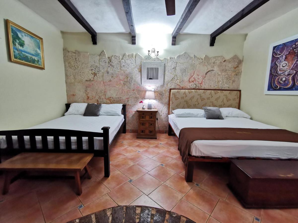 Отель Mansion Colonial Dona Elvina Санто-Доминго Экстерьер фото